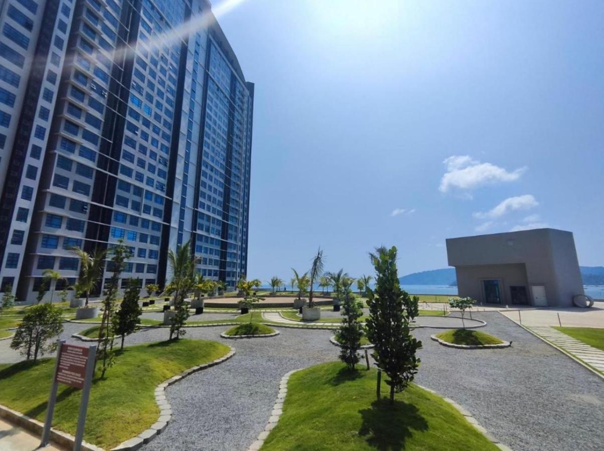 Botiza Suites At Jesselton Quay โกตาคินาบาลู ภายนอก รูปภาพ