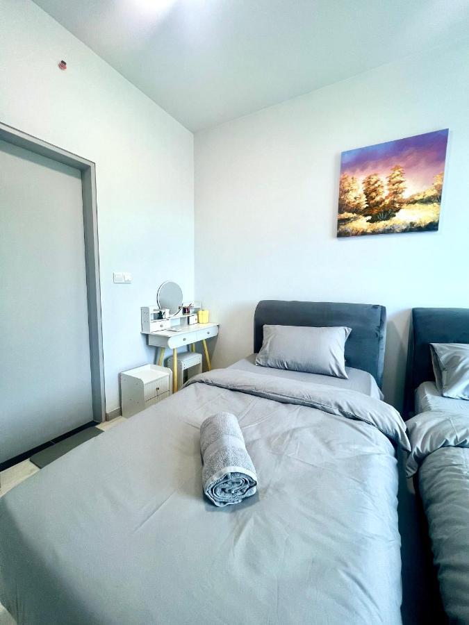 Botiza Suites At Jesselton Quay โกตาคินาบาลู ภายนอก รูปภาพ