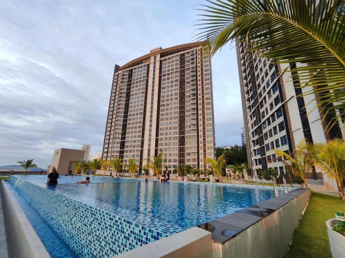 Botiza Suites At Jesselton Quay โกตาคินาบาลู ภายนอก รูปภาพ