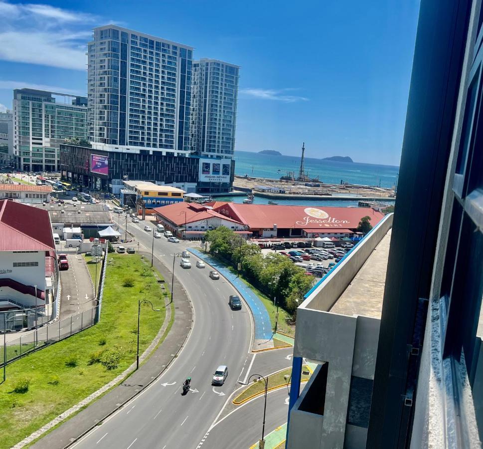 Botiza Suites At Jesselton Quay โกตาคินาบาลู ภายนอก รูปภาพ