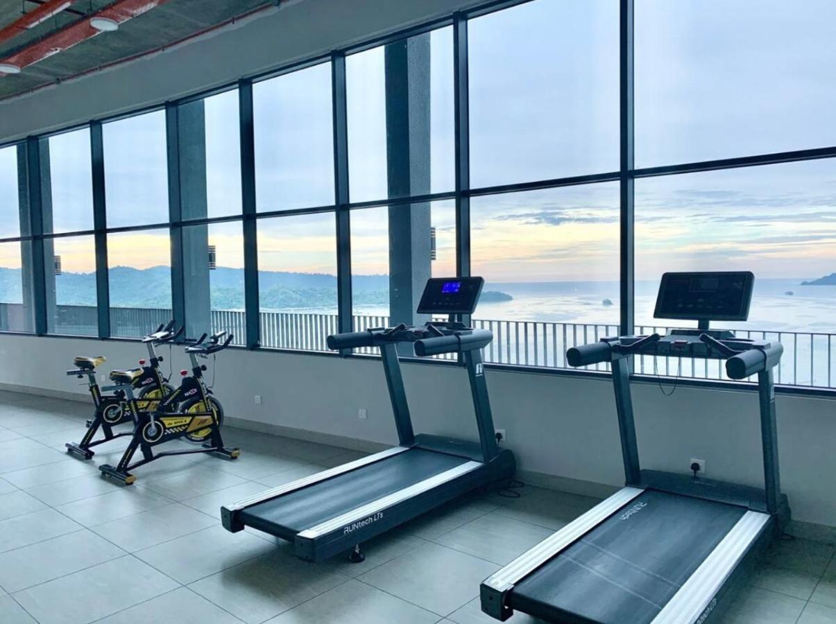Botiza Suites At Jesselton Quay โกตาคินาบาลู ภายนอก รูปภาพ