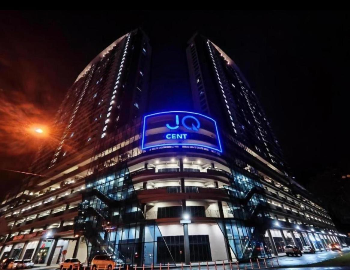 Botiza Suites At Jesselton Quay โกตาคินาบาลู ภายนอก รูปภาพ